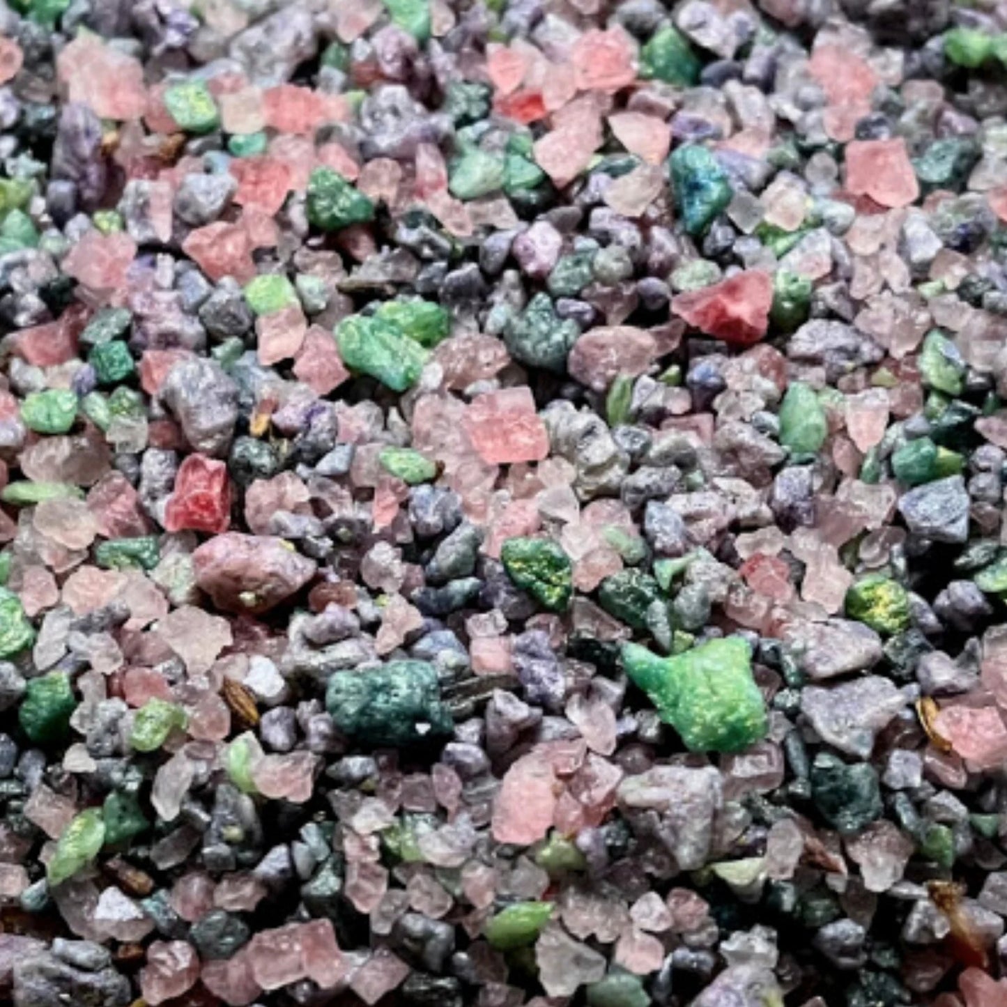 CREATURE FEATURE Sizzling Room Salt Crystal Potpourri: Cedar Leather Sandal Floral Musk Scent