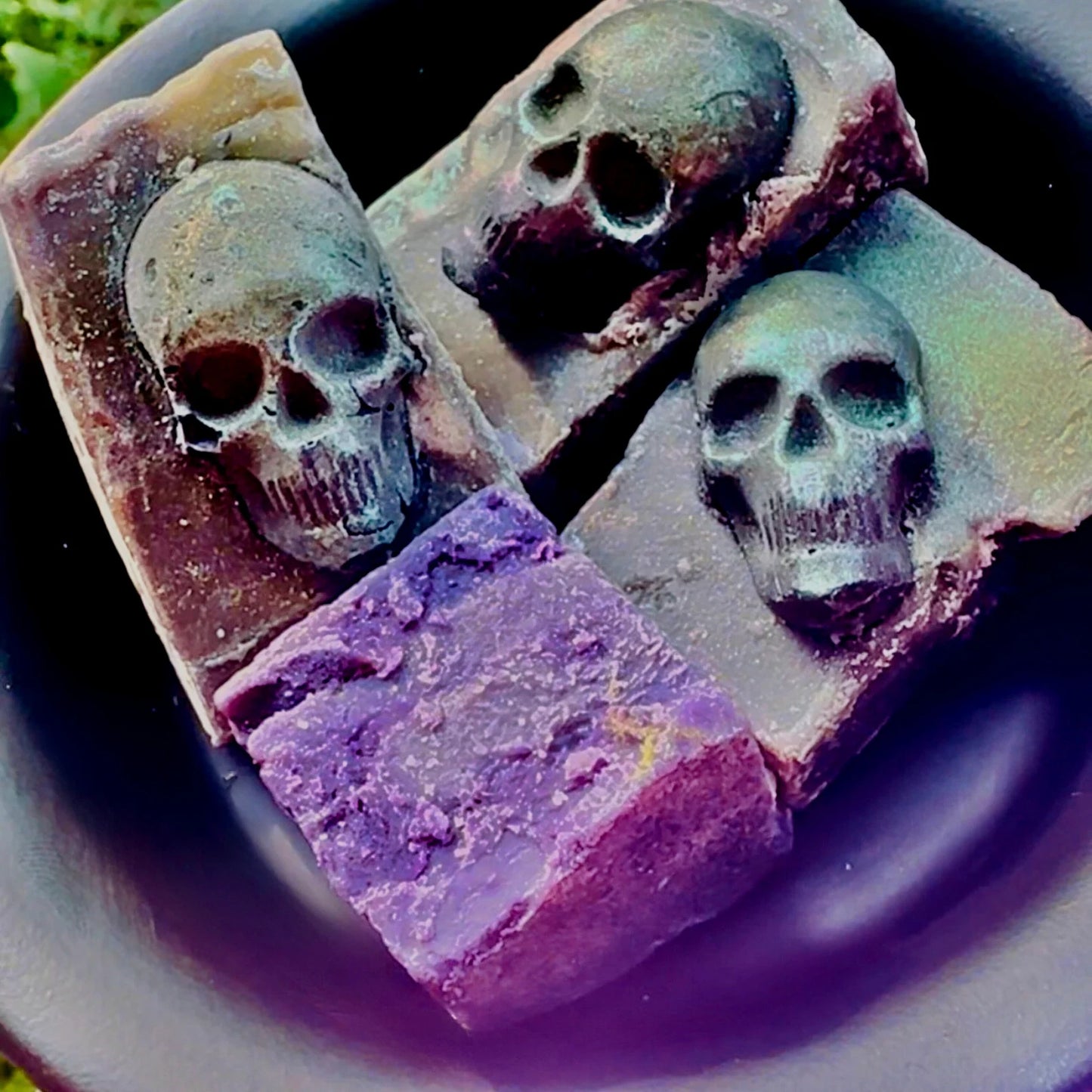 Poison Apple Wax Melt Chunkies: Caramel Green Apple Cinnamon Sugar Scent