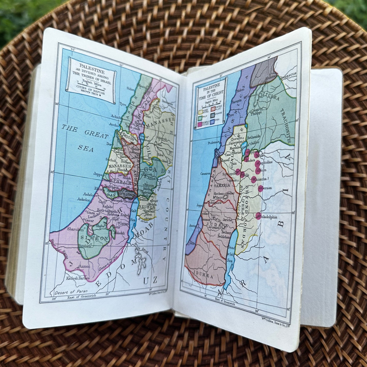 Vintage 1985 Mother-of-Pearl Inlay Holy Bible – owned by Hon. Jim Wright