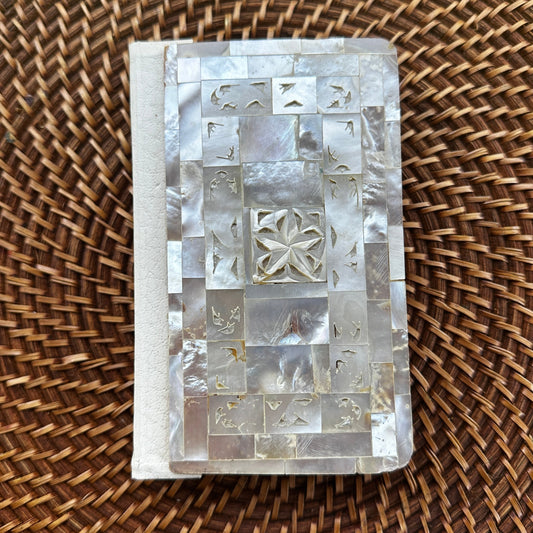 Vintage 1985 Mother-of-Pearl Inlay Holy Bible – owned by Hon. Jim Wright