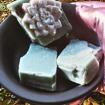 Hagalicious Wax Melt Chunkies: Patchouli Pine Sweet Florals Scent