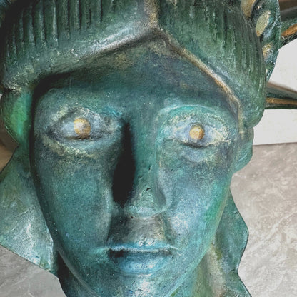 Red Robin Statue of Liberty Head - Kitschy, Retro Americana - Large sized