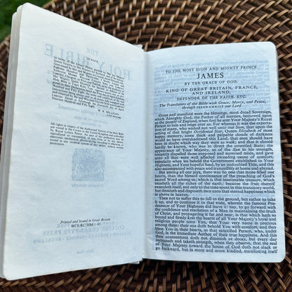 Vintage 1985 Mother-of-Pearl Inlay Holy Bible – owned by Hon. Jim Wright