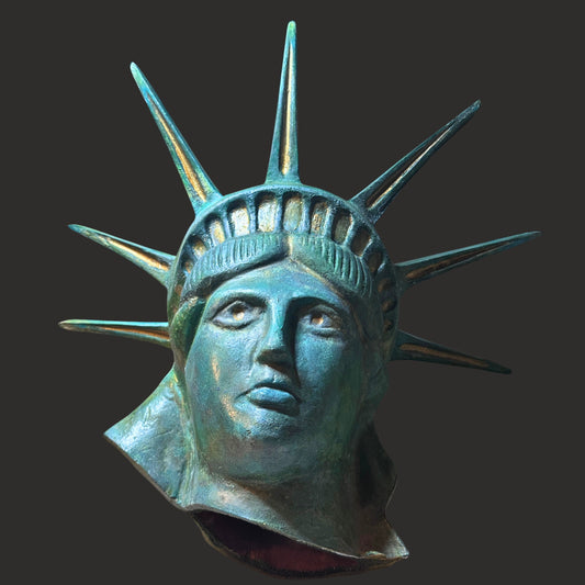 Red Robin Statue of Liberty Head - Kitschy, Retro Americana - Large sized