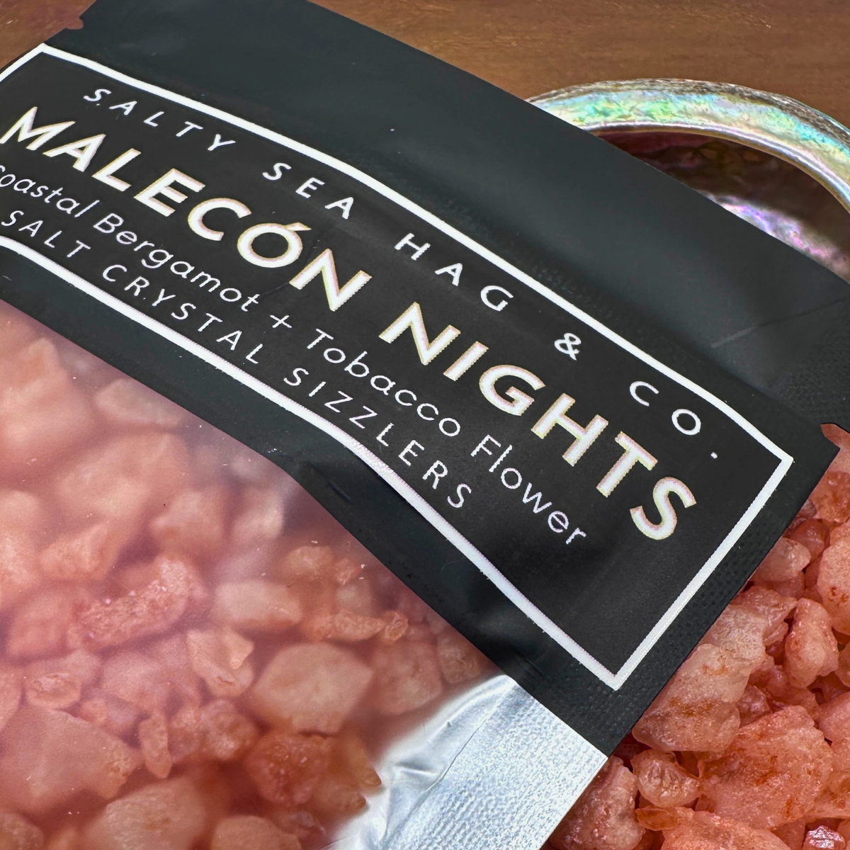 MALÉCON NIGHTS Salt Crystal Sizzlers: Coastal Bergamot + Tobacco Flower Scent