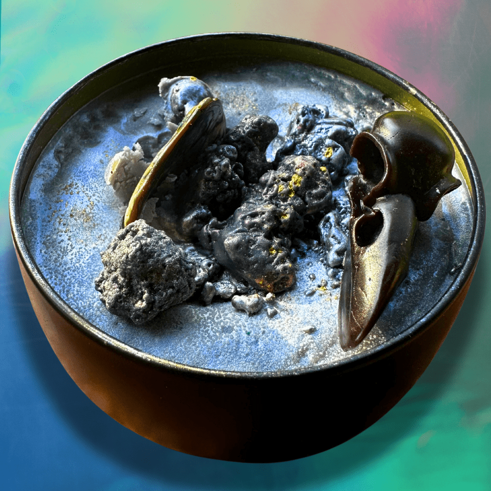 HECATE'S HEATWAVE Luxury Wickless Candle 6.5 oz: Rose Violet Leather Dark Woods Scent - Gory Dreadful Candle Co