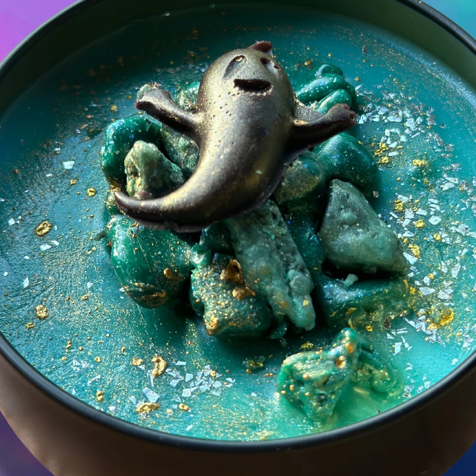 HOTEL NEVERMORE Luxury Wickless Candle 6.5 oz: Poolside Summer Floral Scent - Gory Dreadful Candle Co