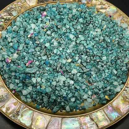 HOTEL NEVERMORE Sizzling Room Salt Crystal Potpourri: Poolside Summer Floral Scent - Gory Dreadful Candle Co