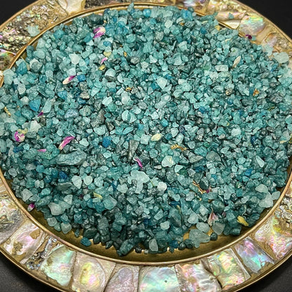HOTEL NEVERMORE Sizzling Room Salt Crystal Potpourri: Poolside Summer Floral Scent