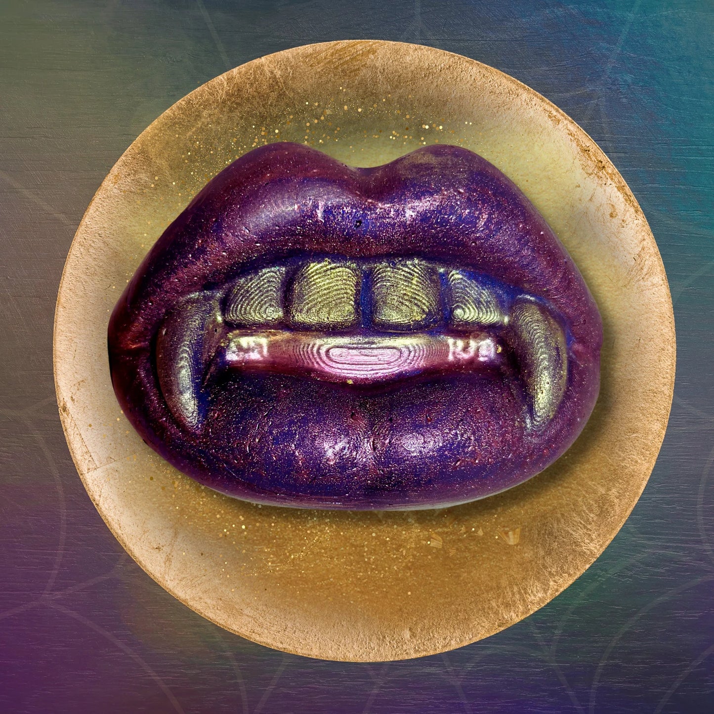 Vampire Kisses Wax Melt: Damp Woods Pumpkin Flesh Clove Nutmeg Apple Patchouli Scent