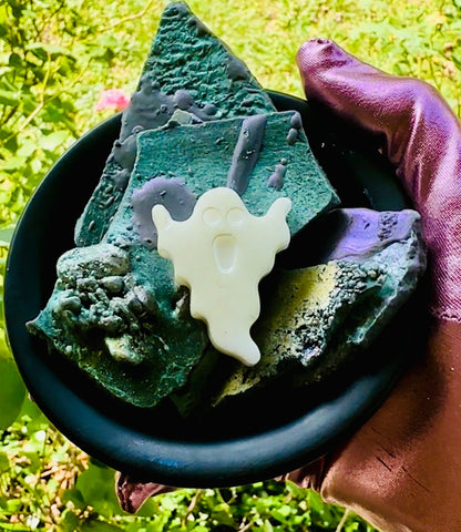 APPARITIONAL AMBITIONS Wax Melt Brittle: Mint, Rose, Patchouli Autumn Scent