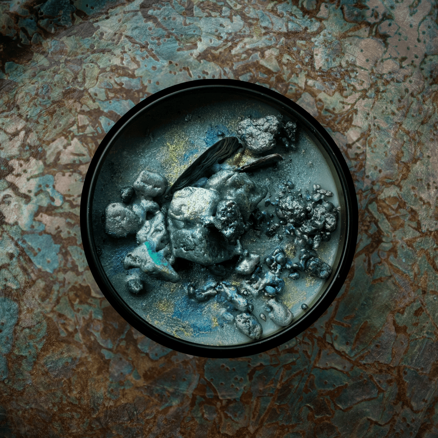 SEA SERPENT'S KISS Luxury Wickless Candle 6.5 oz: Cedar Amber Musk Scent - Gory Dreadful Candle Co